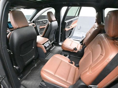 Used 2025 Lincoln Aviator Reserve w/ Jet Appearance Package image 41