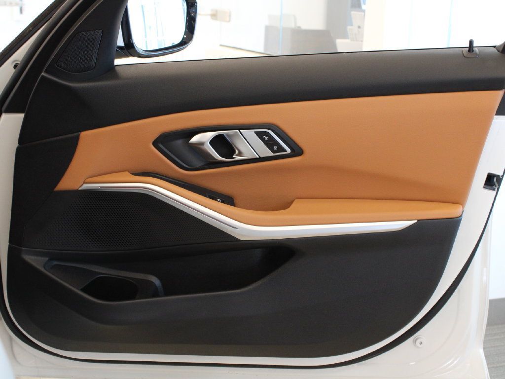 Used 2023 BMW 330i Sedan w/ Driving Assistance Package RWD image 16