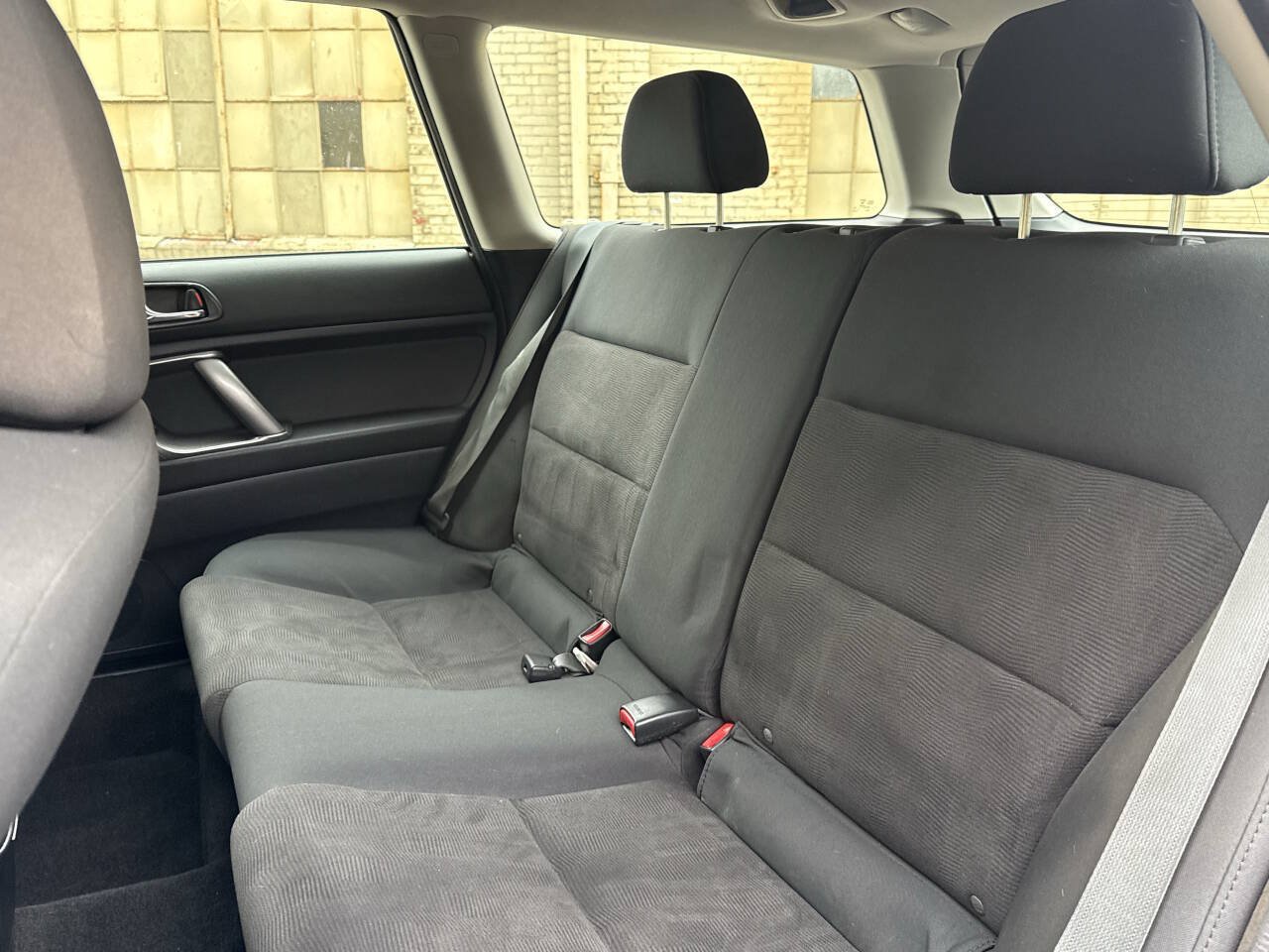 Used 2009 Subaru Outback 2.5i Special Edition AWD/4WD image 15