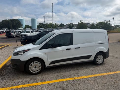 Used 2018 Ford Transit Connect XL FWD image 2