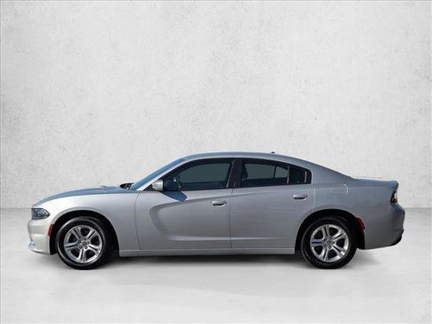Used 2022 Dodge Charger SXT image 9