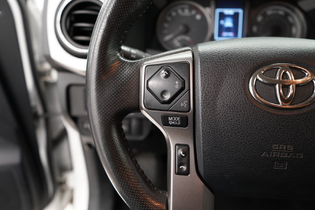 Used 2019 Toyota Tacoma SR5 AWD/4WD image 14