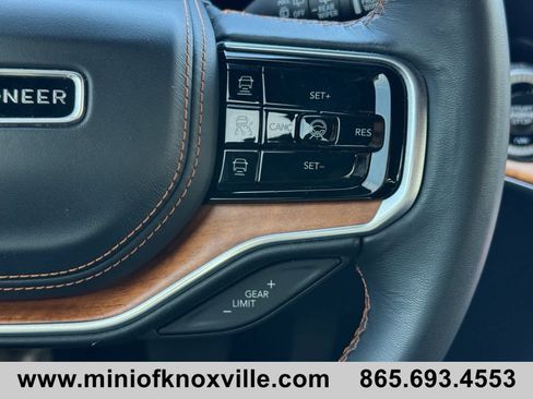 Used 2024 Jeep Grand Wagoneer L Series III AWD/4WD image 23