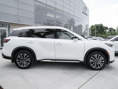 Certified 2026 INFINITI QX60 Luxe w/ Cargo Package FWD image 25