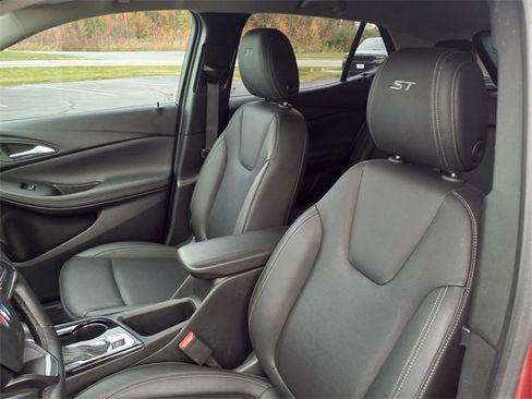 Used 2024 Buick Encore GX Sport Touring w/ Comfort Package image 12