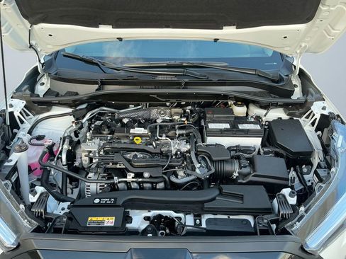 New 2026 Toyota Corolla Cross XLE image 18