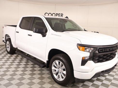 Used 2025 Chevrolet Silverado 1500 Custom AWD/4WD image 1