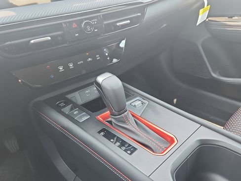 New 2025 Nissan Kicks SR w/ Interior Electronics Package image 10