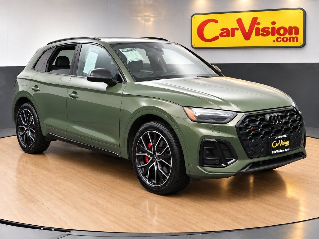 Used 2024 Audi SQ5 Prestige AWD/4WD image 1
