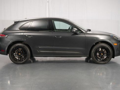 Used 2022 Porsche Macan AWD/4WD image 9