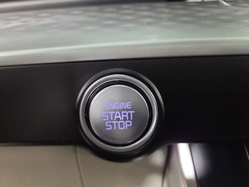 Certified 2024 Kia Carnival LX FWD image 23