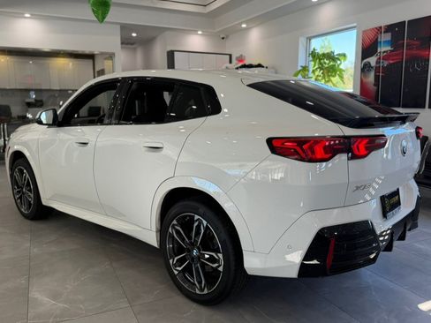 Used 2025 BMW X2 xDrive28i AWD/4WD image 5
