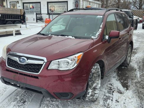 Used 2015 Subaru Forester 2.5i Premium w/ All-Weather Package image 11