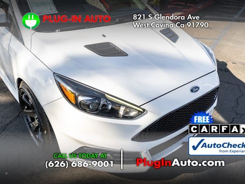 Used 2018 Ford Focus ST w/ Equipment Group 402A image 7