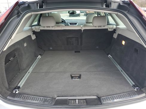 Used 2011 Cadillac CTS Wagon image 6