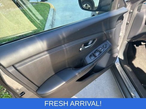 Used 2024 Nissan Sentra SV image 5