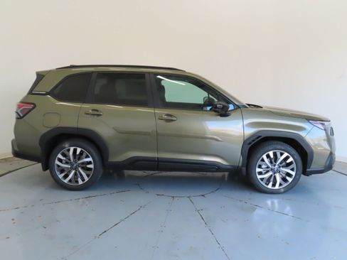 New 2026 Subaru Forester Touring image 2
