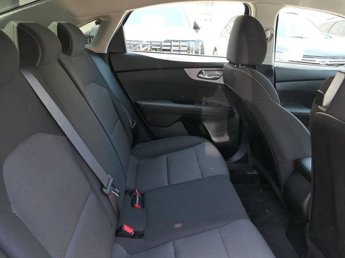 Used 2023 Kia Forte LXS w/ LXS Technology Package FWD image 23