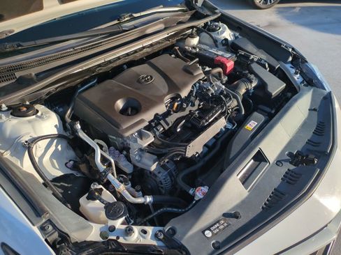 Used 2022 Toyota Camry SE w/ Carpet Mat Package (TMS) FWD image 22