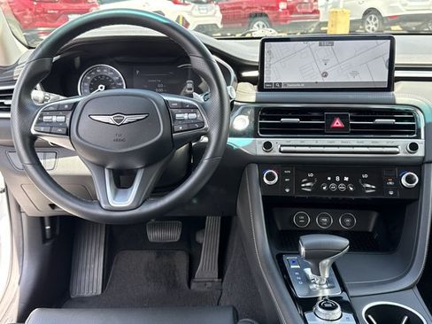 Used 2025 Genesis G70 2.5T RWD image 7