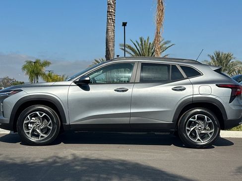 New 2026 Chevrolet Trax LT w/ Driver Confidence Package FWD image 7
