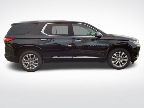 Used 2020 Chevrolet Traverse Premier w/ LPO, Floor Liner Package AWD/4WD image 11