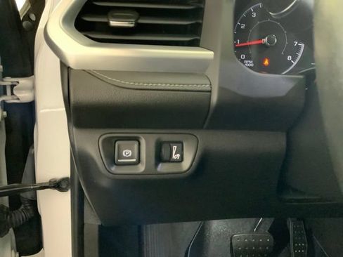Used 2018 GMC Acadia SLE w/ Driver Alert Package I AWD/4WD image 23