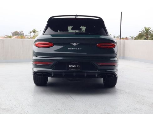 Used 2022 Bentley Bentayga AWD/4WD image 11