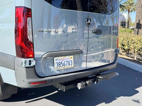Used 2023 Mercedes-Benz Sprinter 2500 image 32