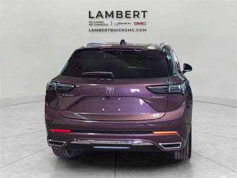 Used 2025 Buick Envision Avenir image 4