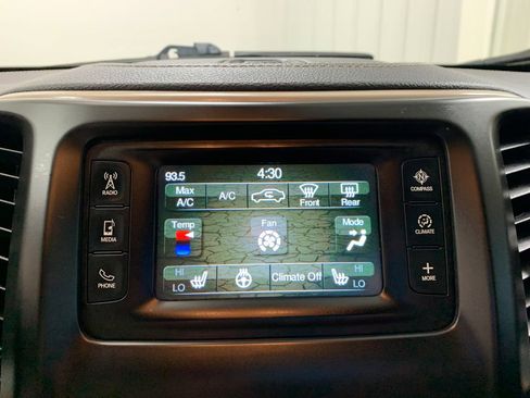 Used 2014 Jeep Cherokee Latitude w/ Cold Weather Group image 25