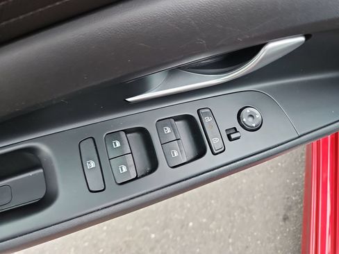 Used 2024 Hyundai Elantra SEL FWD image 25