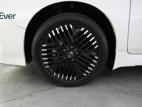 Used 2024 Nissan Leaf SV Plus FWD image 19