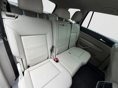 Used 2021 Volkswagen Atlas SE w/ Panoramic Sunroof Package AWD/4WD image 19