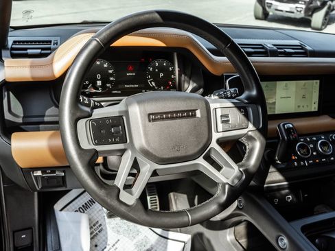 Used 2023 Land Rover Defender 90 X-Dynamic SE AWD/4WD image 9