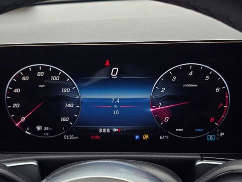 New 2026 Mercedes-Benz GLB 250 4MATIC image 39