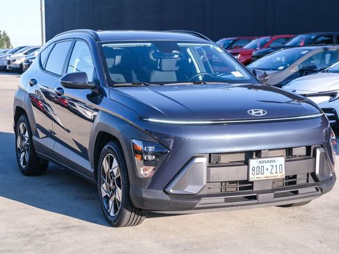 Used 2024 Hyundai Kona SEL FWD image 3