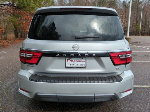 Used 2024 Nissan Armada SL w/ Captain's Chairs Package image 5