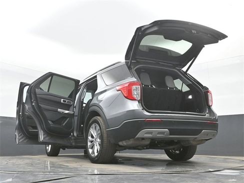 Used 2024 Ford Explorer XLT w/ Equipment Group 202A image 57