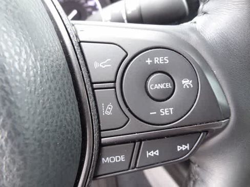 Used 2024 Toyota Camry SE w/ Cold Weather Package FWD image 19