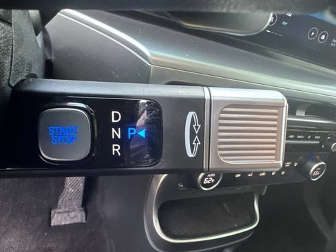 Used 2026 Hyundai Ioniq 9 SE AWD/4WD image 13