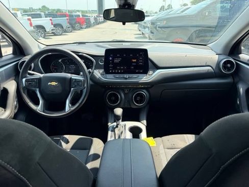Certified 2025 Chevrolet Blazer LT AWD/4WD image 6