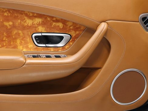 Used 2013 Bentley Continental GT image 8