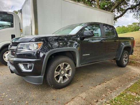 Used 2015 Chevrolet Colorado Z71 image 2