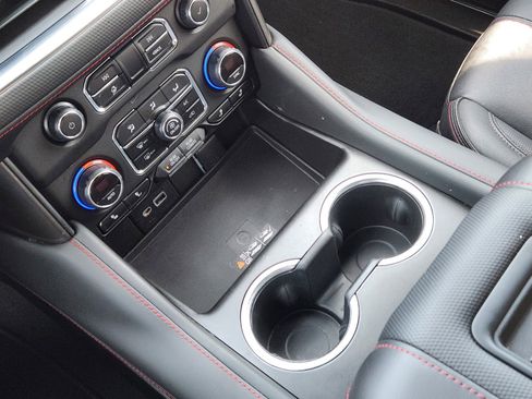 Certified 2022 Chevrolet Suburban RST w/ Sport Performance Package image 20