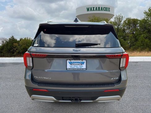 Used 2025 Ford Explorer Platinum w/ LUX Leather Package AWD/4WD image 4