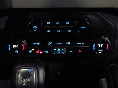 Used 2024 Ford Bronco Wildtrak image 45