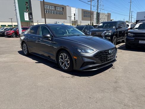 Used 2020 Hyundai Sonata SEL w/ Convenience Package FWD image 5