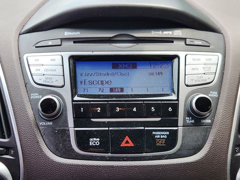 Used 2012 Hyundai Tucson GLS FWD image 11