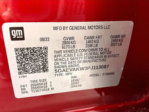 Used 2023 Buick Enclave Essence image 33